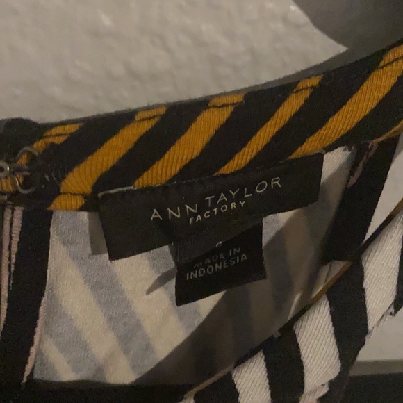 African Print Dress - Picture 4 of 4